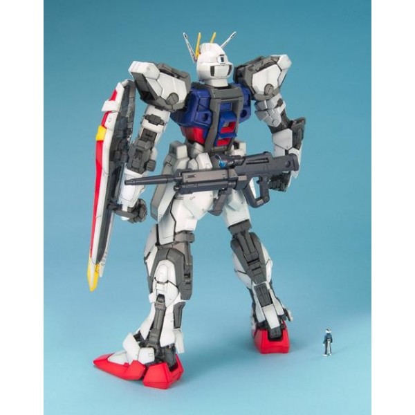PG GAT-X105 Strike Gundam 1/60 – Toronto Gundam
