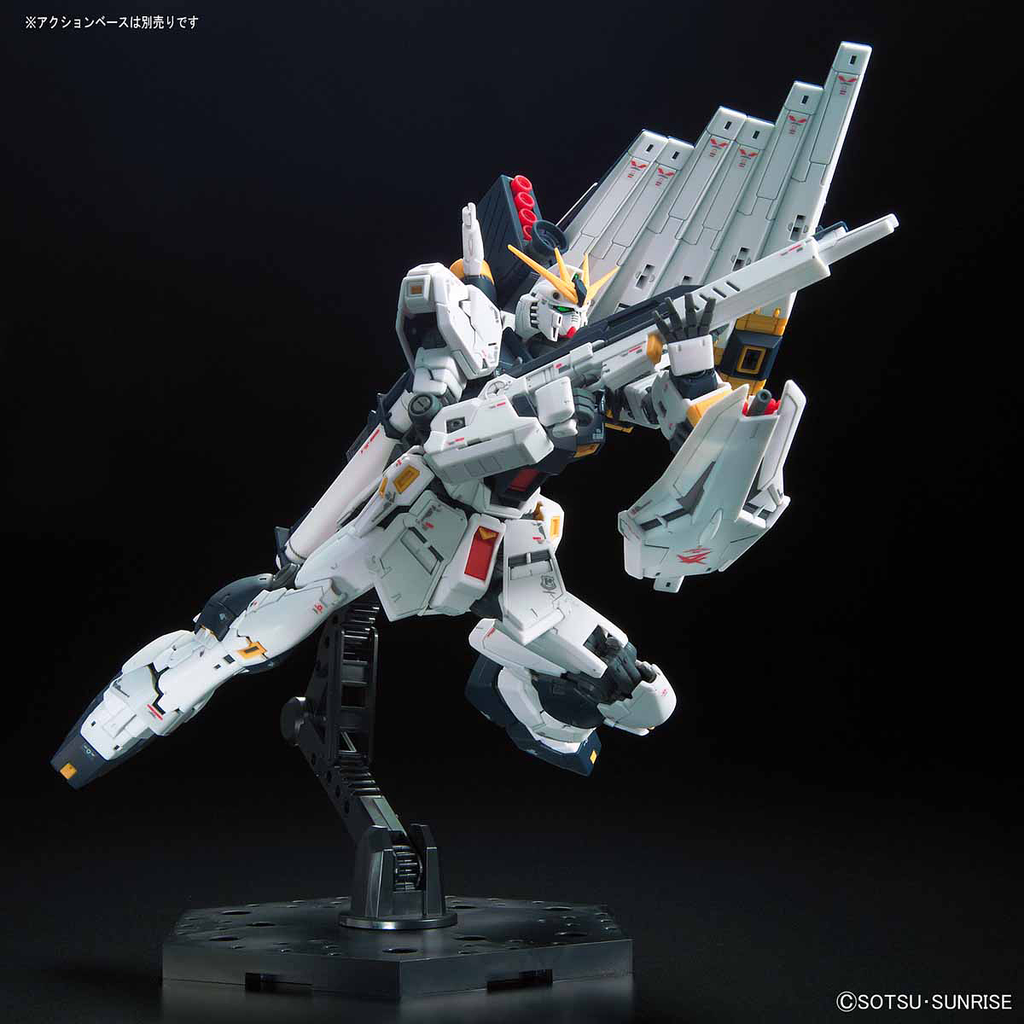 RG #32 Nu Gundam 1/144 – Toronto Gundam