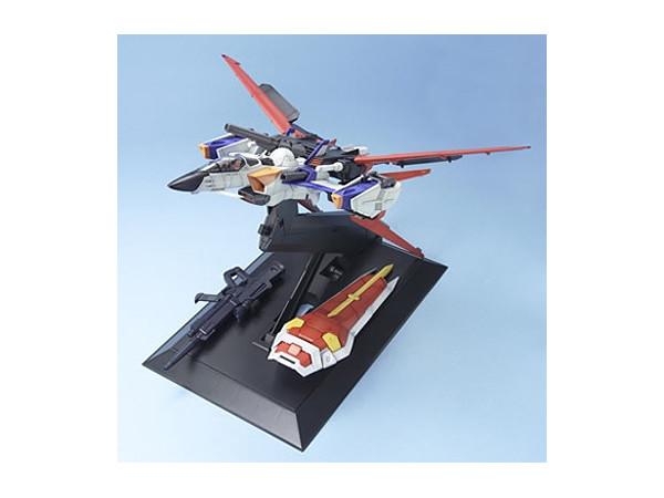 PG Skygrasper + Aile Striker 1/60