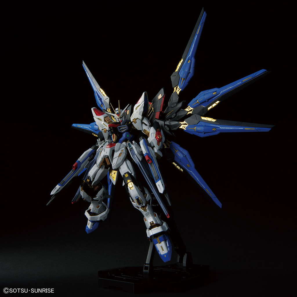 MGEX Strike Freedom Gundam – Toronto Gundam