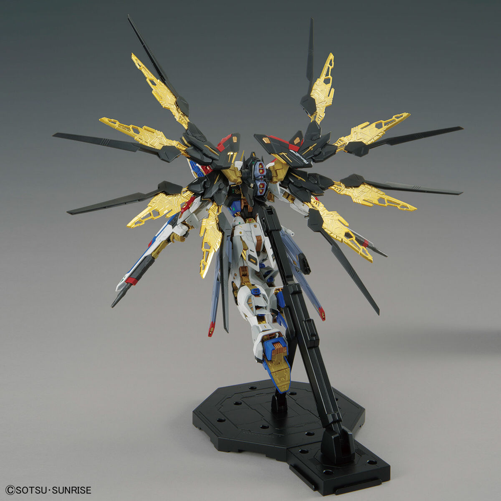 MGEX Strike Freedom Gundam – Toronto Gundam