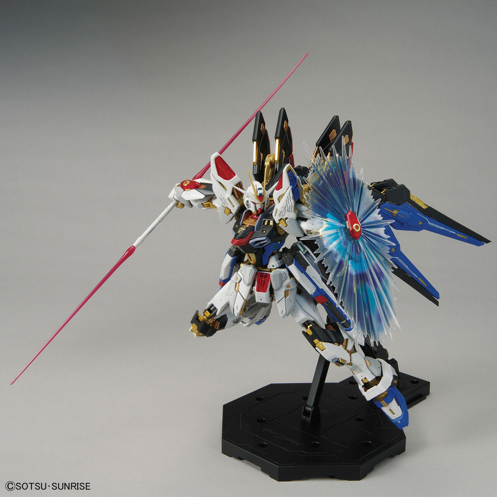 MGEX Strike Freedom Gundam – Toronto Gundam